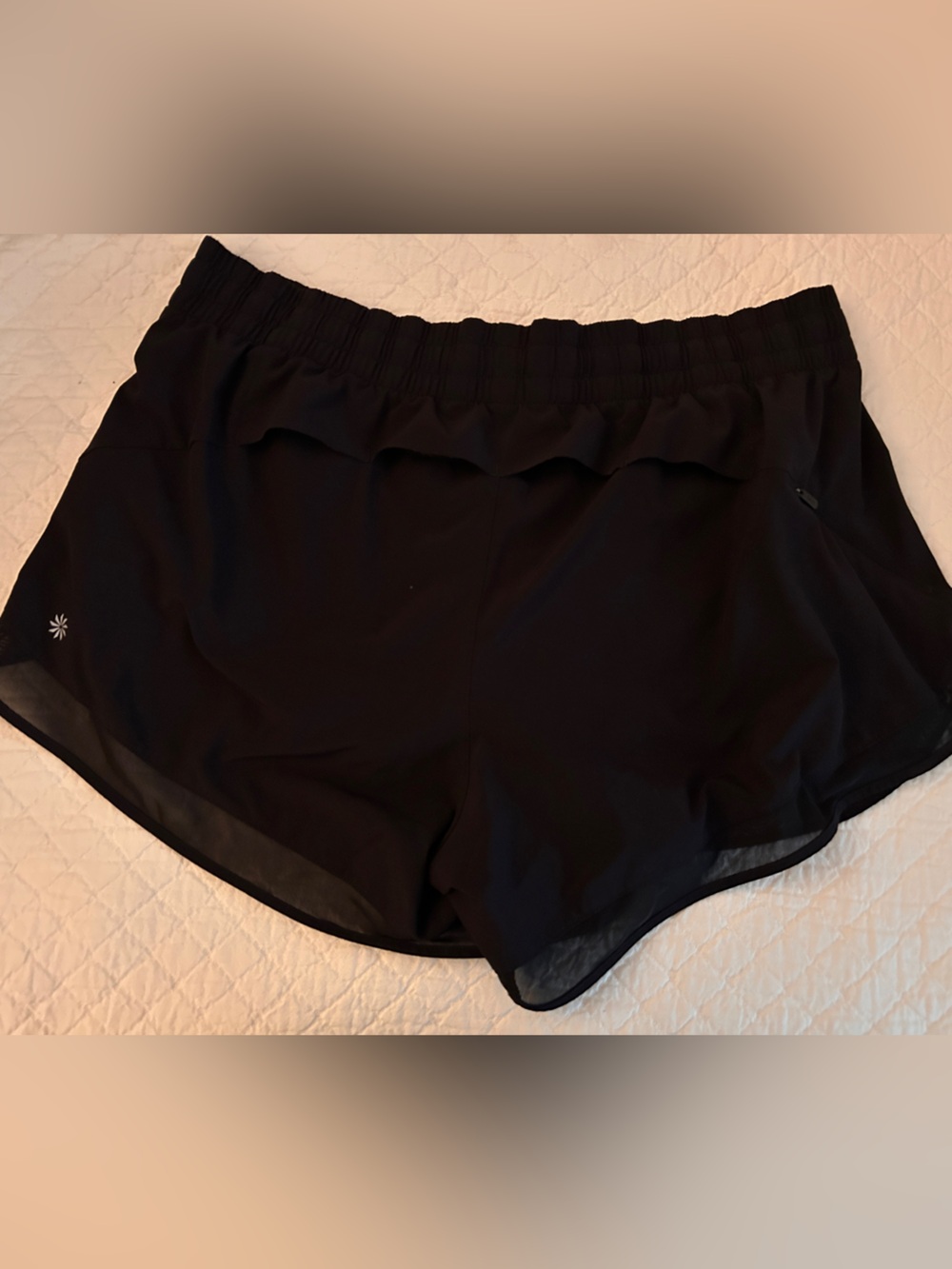 Athleta Mesh Racer Run Short 4” - Picture 2 of 5